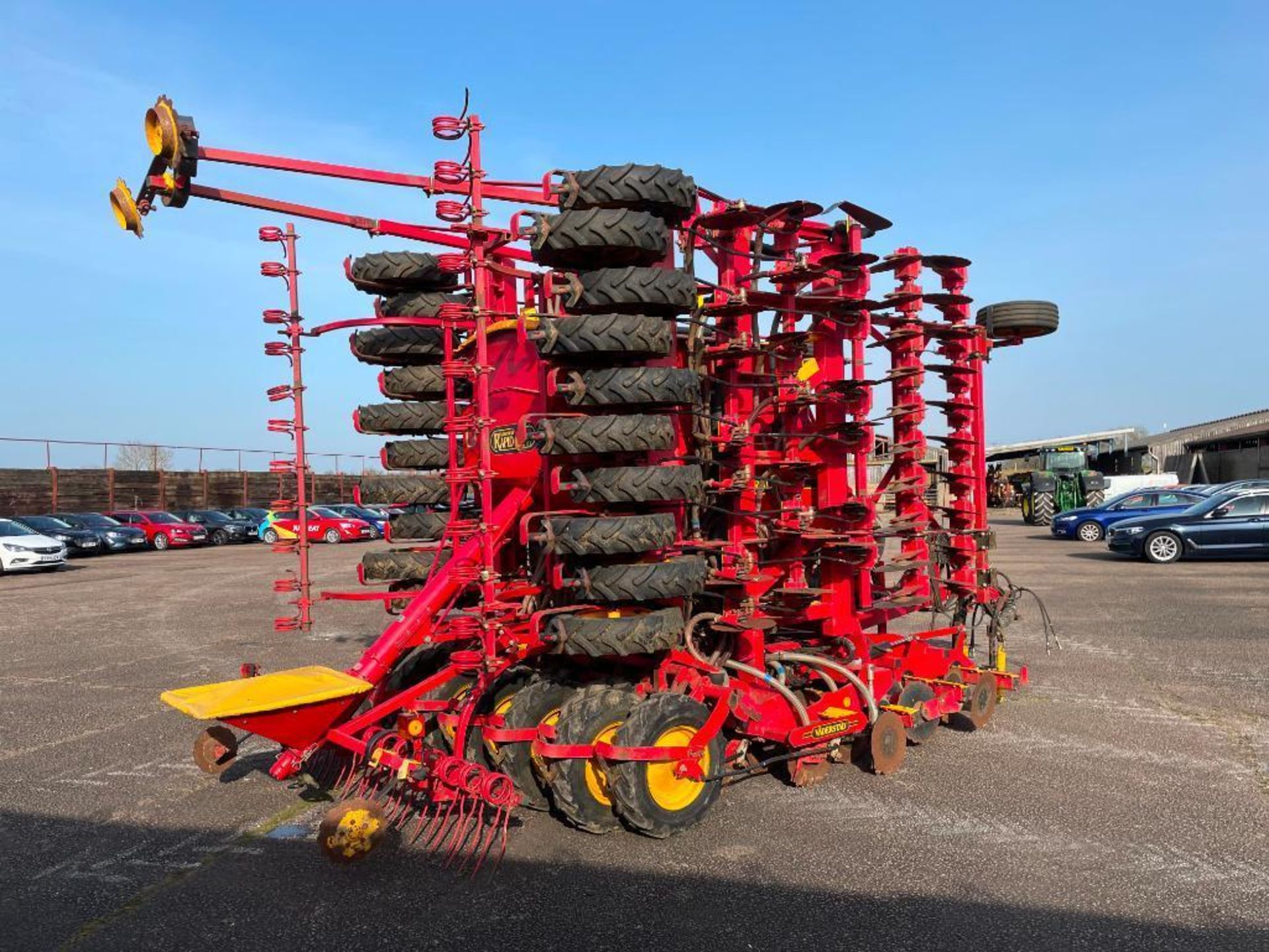 2007 Vaderstad Rapid A 800S disc drill with 2 sets of discs, tyre packer, wheel eradicators, rear fi - Image 4 of 14