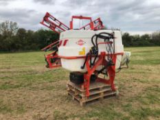 2012 Kuhn Optis 800l 12m linkage mounted sprayer, stainless steel lines, single nozzle bodies. Seria