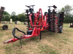 2010 Quivogne Tinemaster TM40 circa 4.5m trailed discs, with 7 subsoiler legs and rear packer, hydra