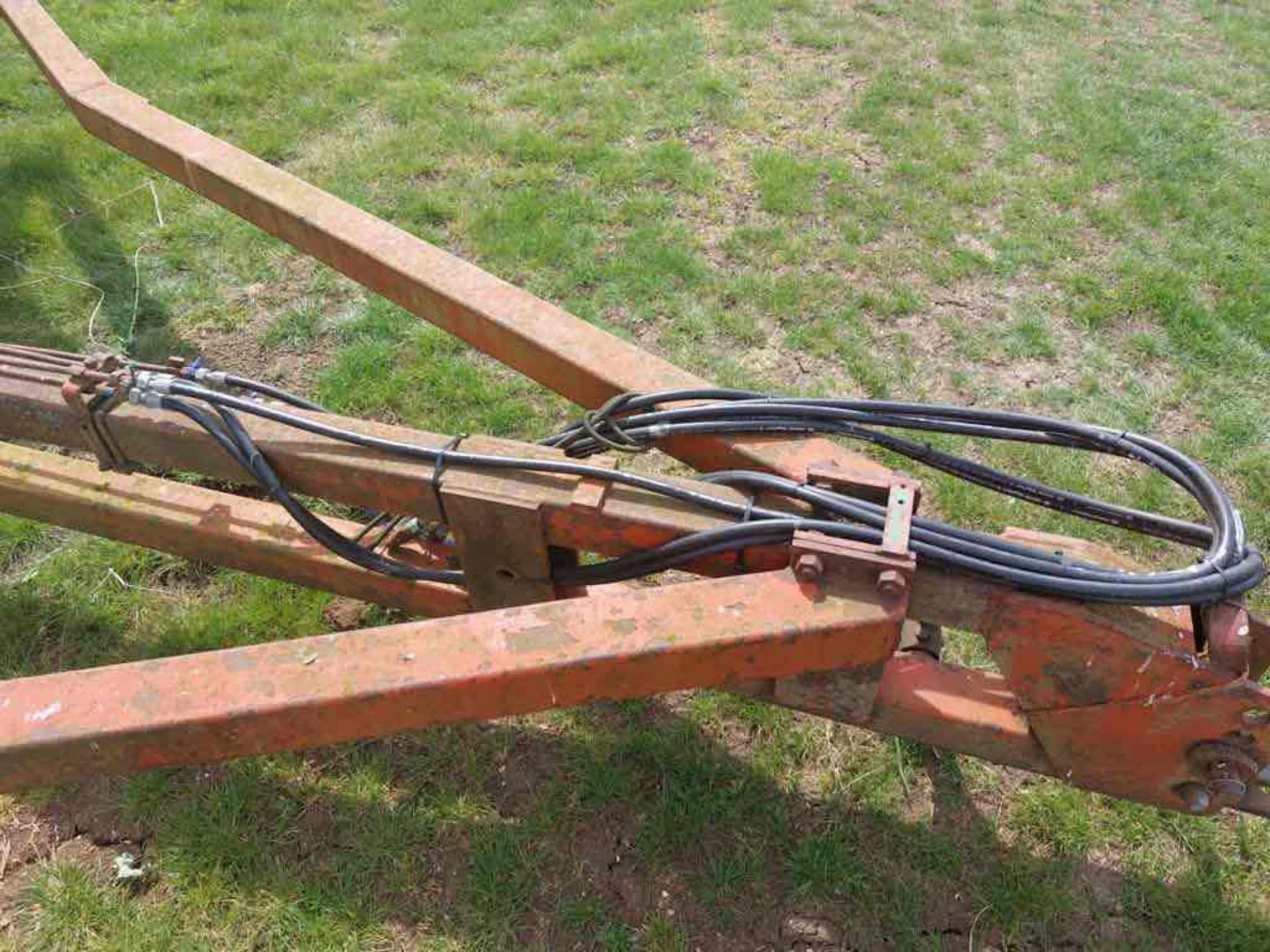 1986 Wilrich 9m trailed cultivator, hydraulic folding. Sold in situ from Milton House Farm, Milton E - Image 3 of 11