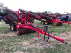 2010 Vaderstad Rexius 1020 HD Cambridge rolls with levelling boards, horizontal folding. Serial No: