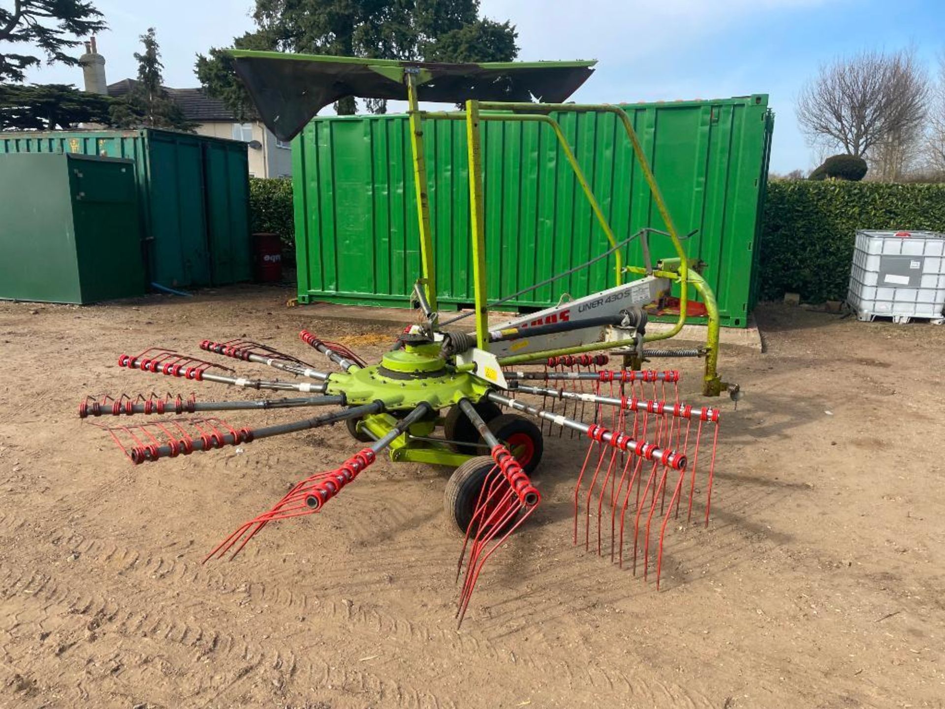 Claas Liner 430S single rotor rake. Serial No: 958124.0. Spares or Repairs N.B: Spare wheels in offi - Image 7 of 10