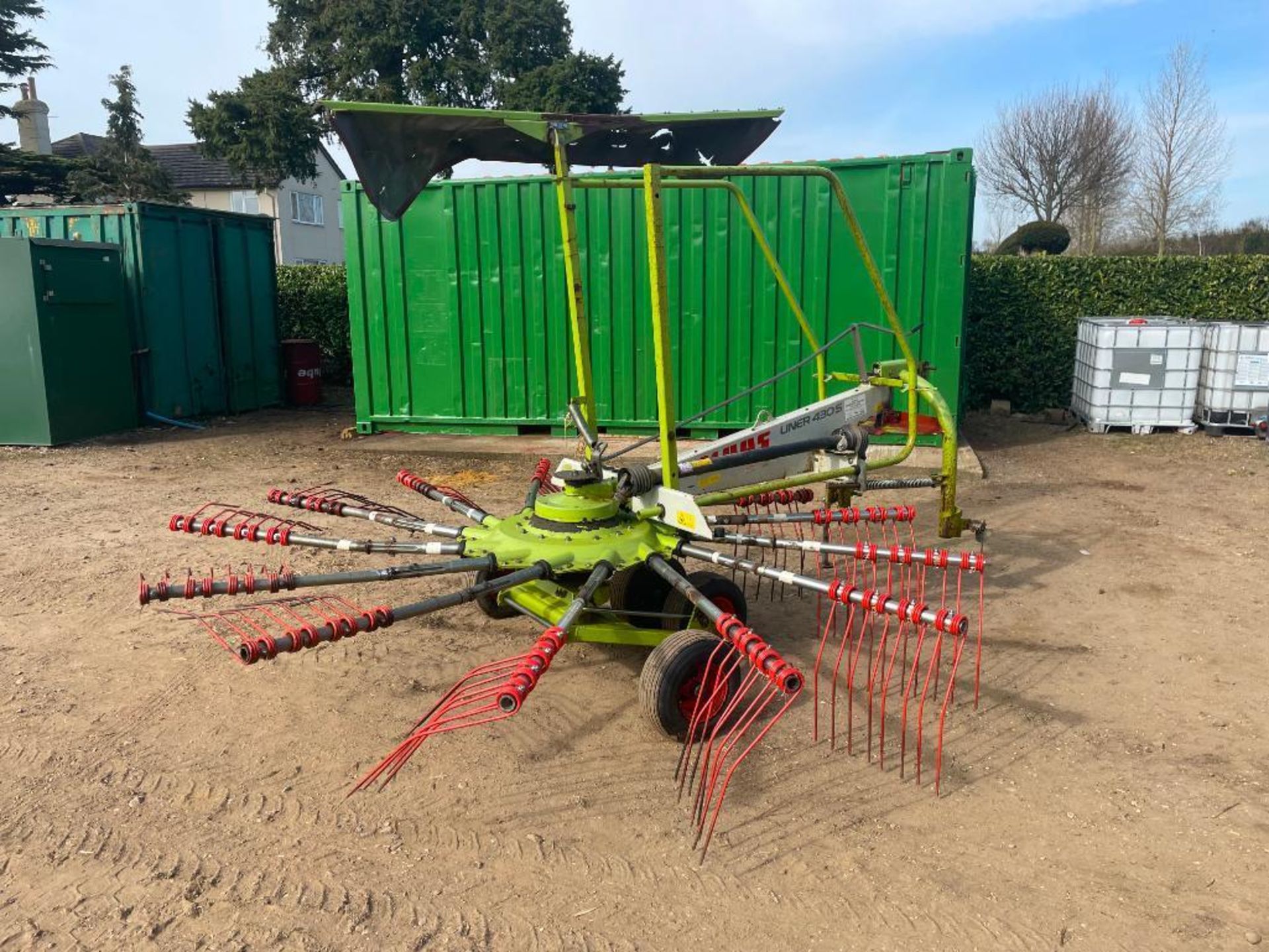 Claas Liner 430S single rotor rake. Serial No: 958124.0. Spares or Repairs N.B: Spare wheels in offi - Image 5 of 10