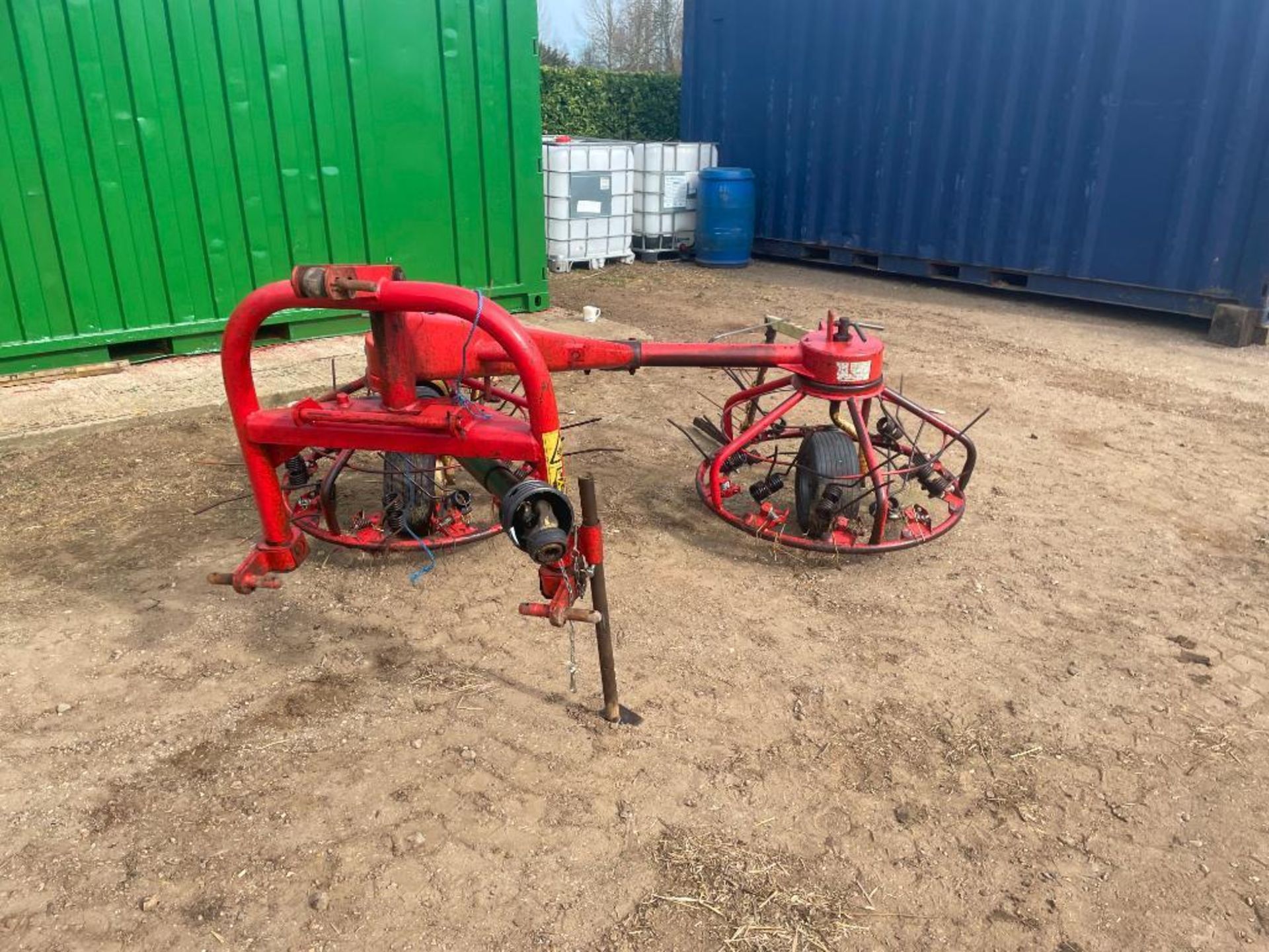 Haybob twin rotor with rear following tines, linkage mounted, PTO driven - Image 5 of 8