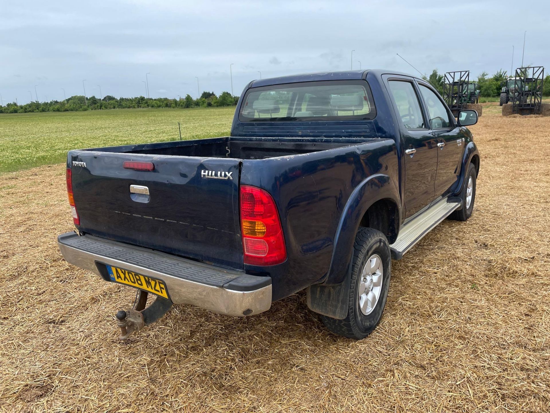 2008 Toyota Hilux HL3 D - 4D 4WD pick up, manual, diesel, blue, double cab, air conditioning, electr - Image 4 of 11