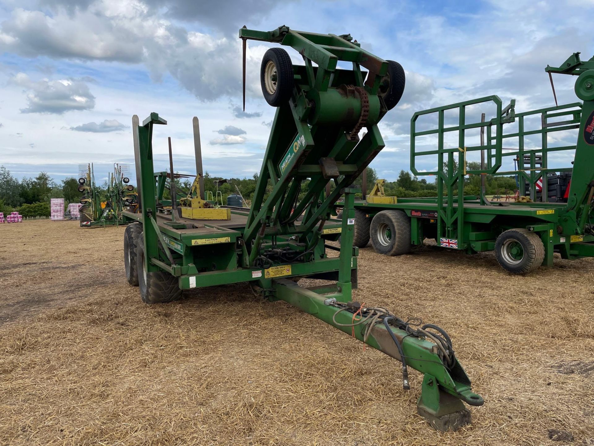 2007 Heath Super Chaser QM twin axle bale chaser on 560/60R22.5 wheels and tyres, hydraulic brakes, - Image 2 of 28