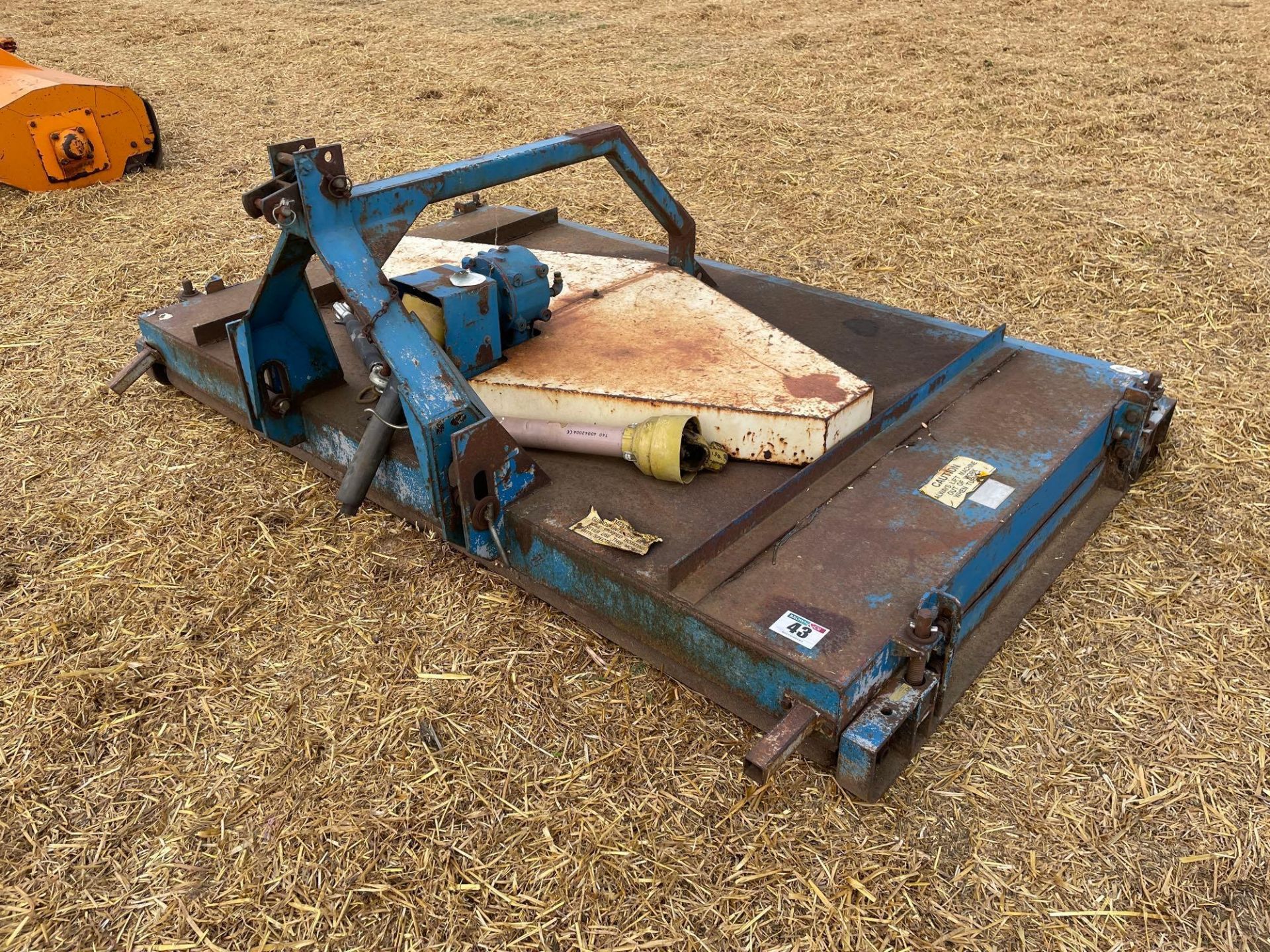 9ft pasture topper c/w front and rear roller, PTO driven, linkage mounted