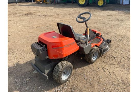 Husqvarna Rider 13 BioClip ride on lawn mower with 35" cutting deck, petrol, hydrostatic with Briggs - Image 9 of 11