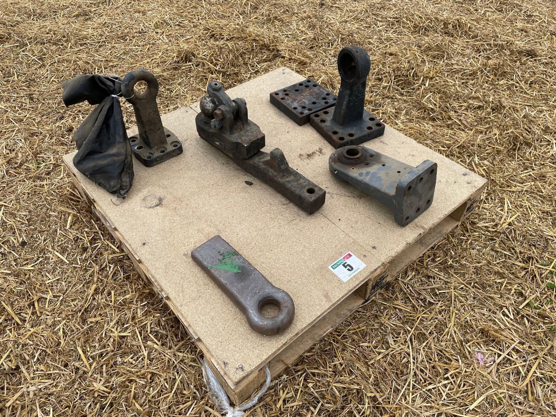 Scharmuller hitch and various hitches - Image 2 of 2