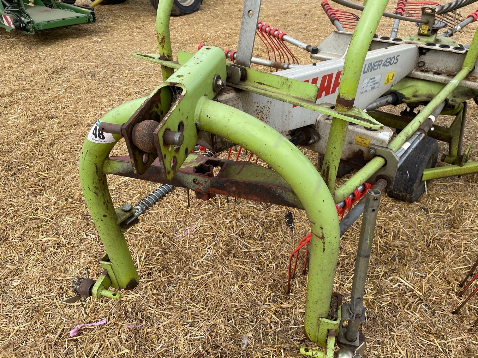 Claas Liner 430S single rotor rake. Serial No: 958124.0. Spares or Repairs N.B: Spare wheels in offi - Image 2 of 10