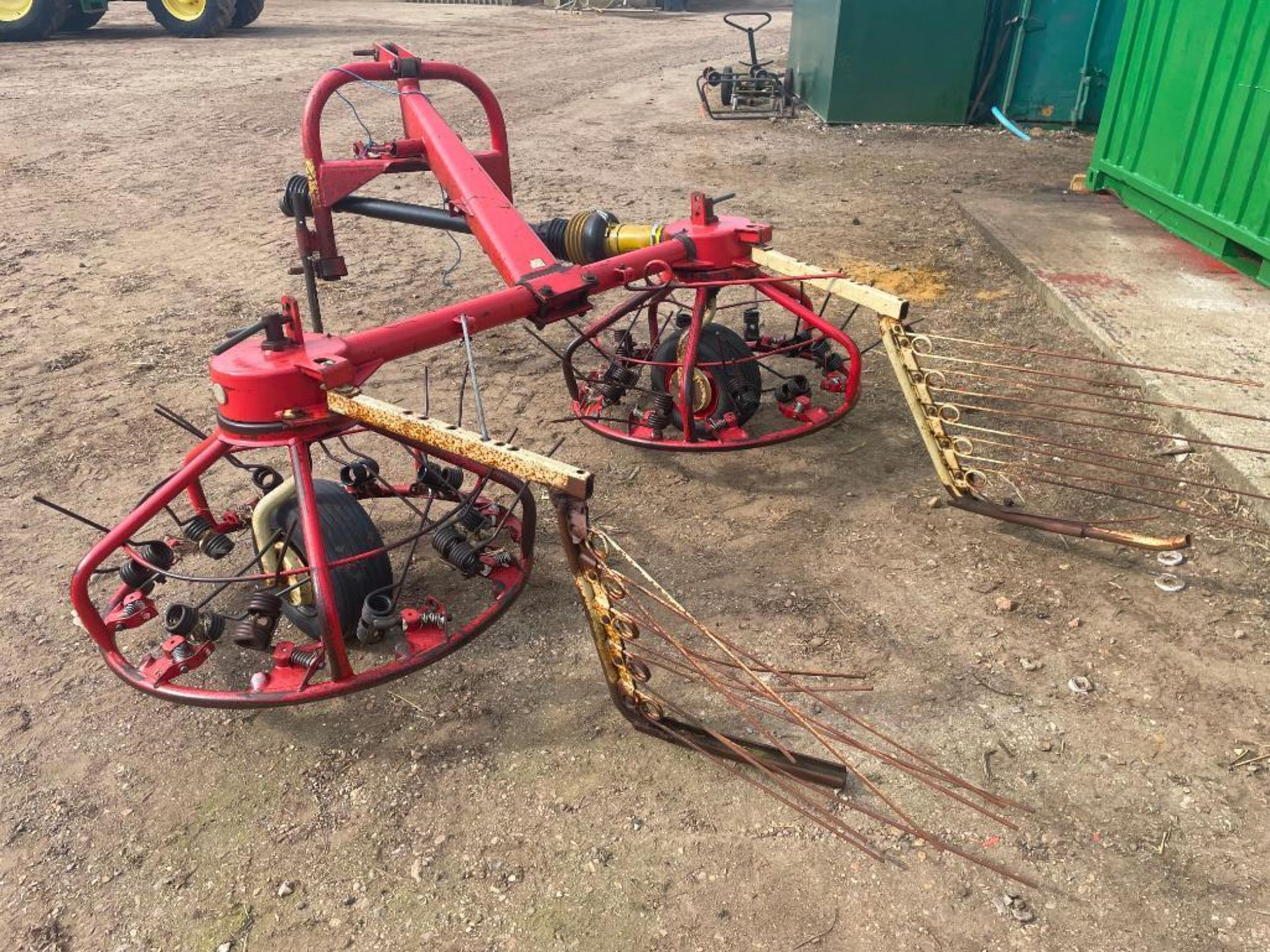Haybob twin rotor with rear following tines, linkage mounted, PTO driven - Image 7 of 8