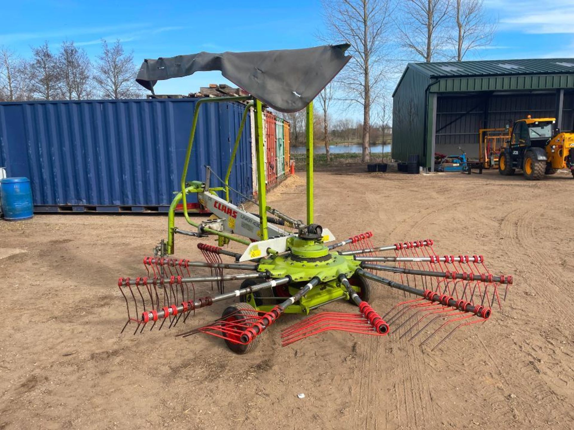 Claas Liner 430S single rotor rake. Serial No: 958124.0. Spares or Repairs N.B: Spare wheels in offi - Image 6 of 10