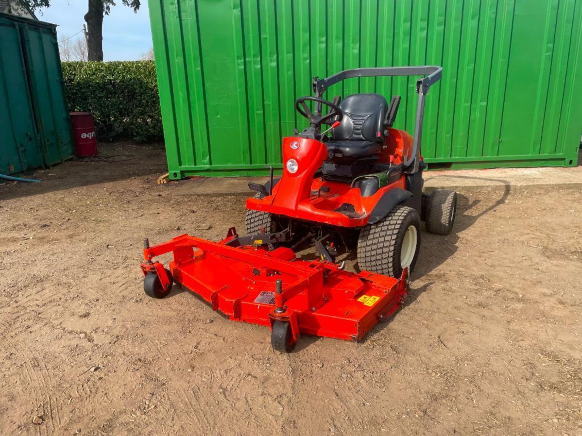 2006 Kubota F3680 ride on mower with 60" cutting deck, diesel, hydrostatic with Kubota 4 cylinder en - Image 15 of 15