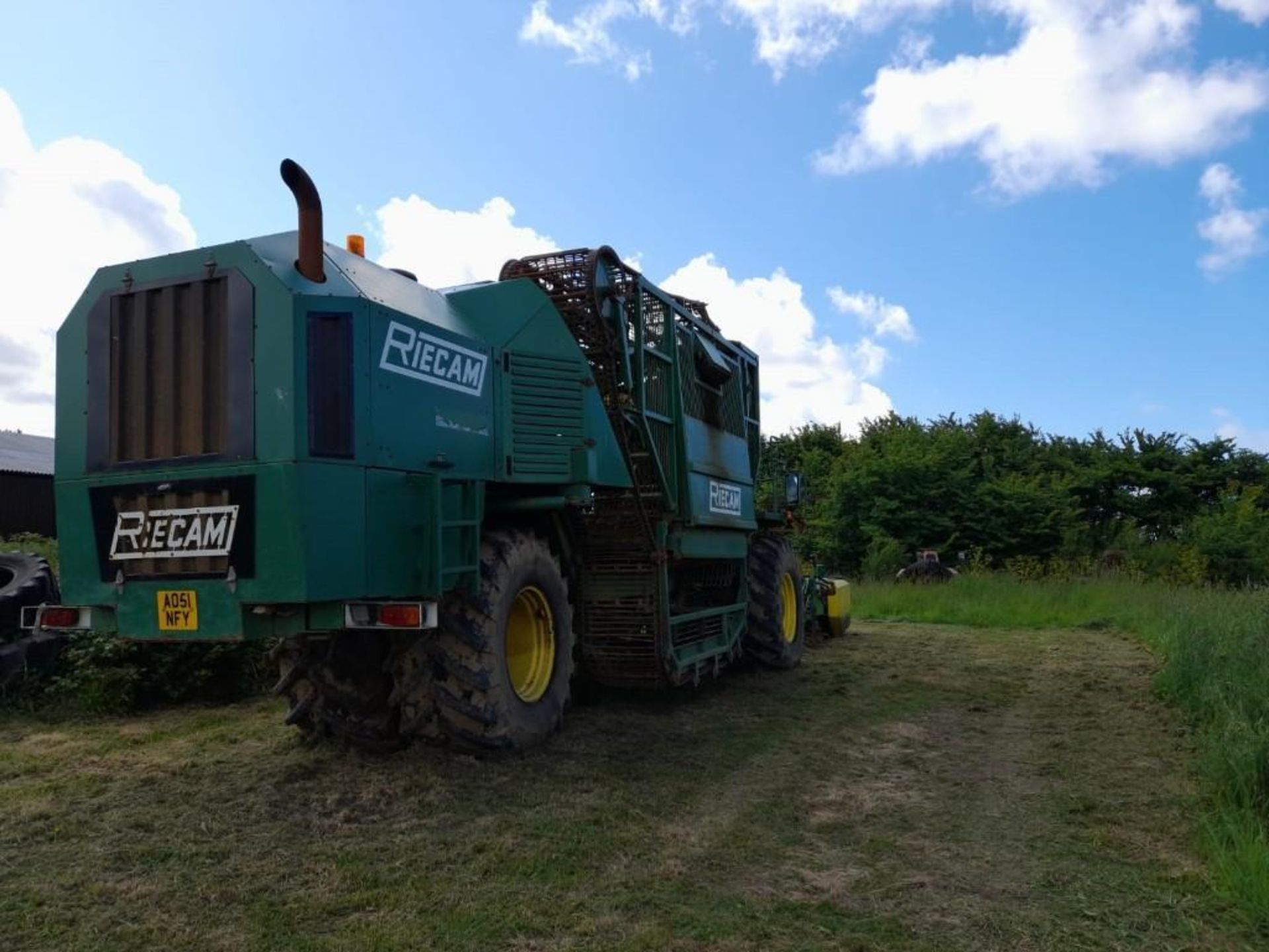 2001 Riecam 400T Sugar Beet Harvester - Spares and Repairs - Image 2 of 19