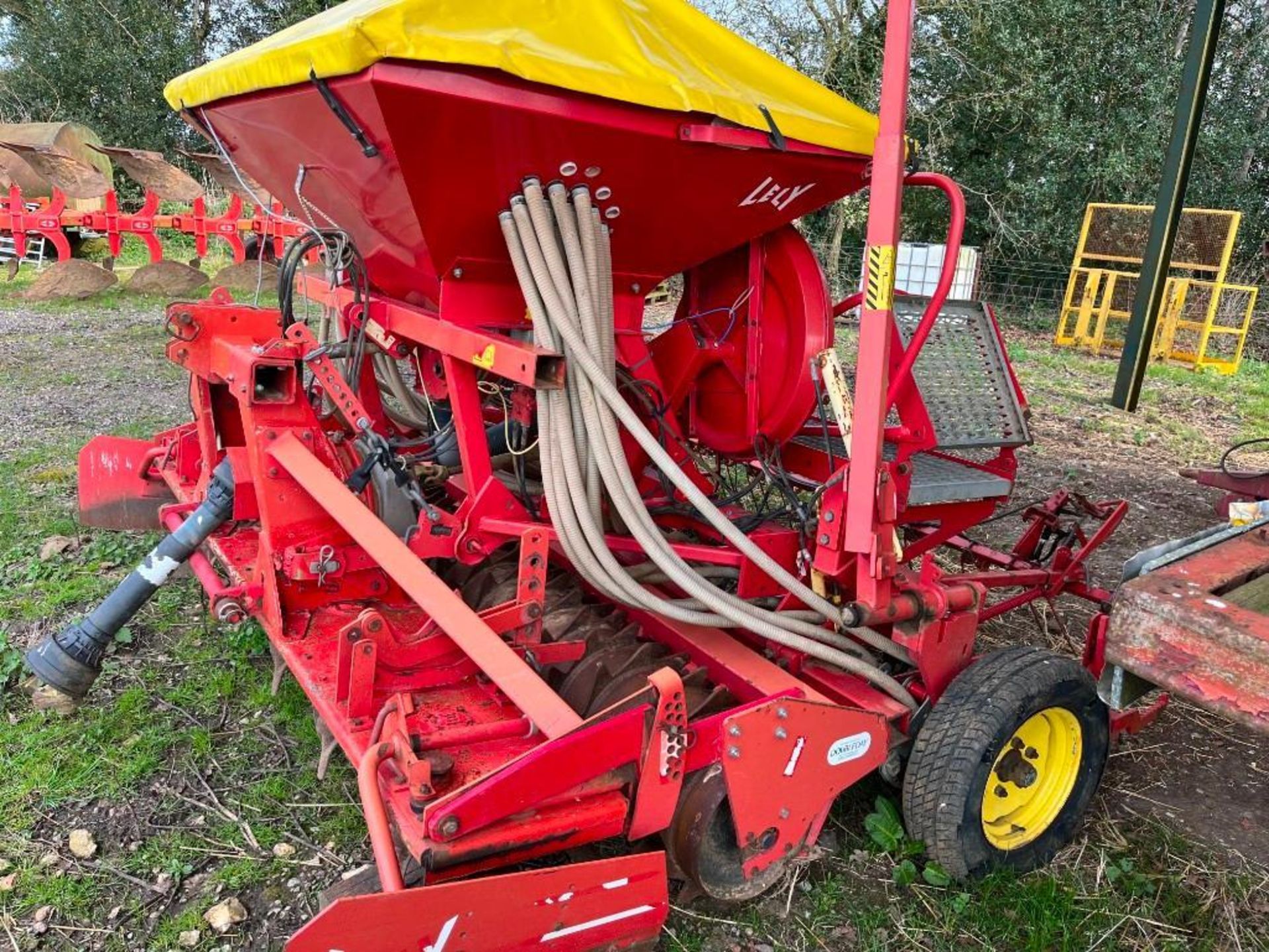 1999 Lely Polymat 3m Combi Drill c/w Lely Terra 300-25 3m Power Harrow - Image 6 of 12