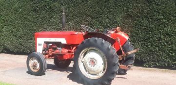 International 276 2wd Tractor