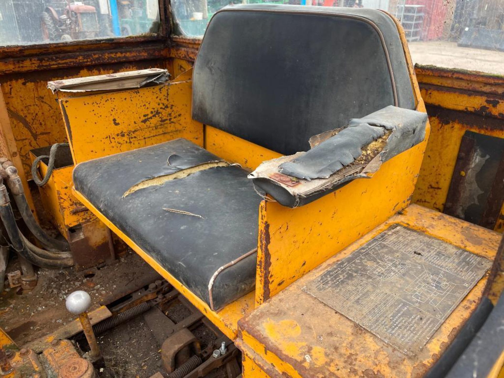 Track Marshall 55 metal tracked diesel crawler with rear linkage, drawbar, cab and front dozer blade - Image 19 of 22