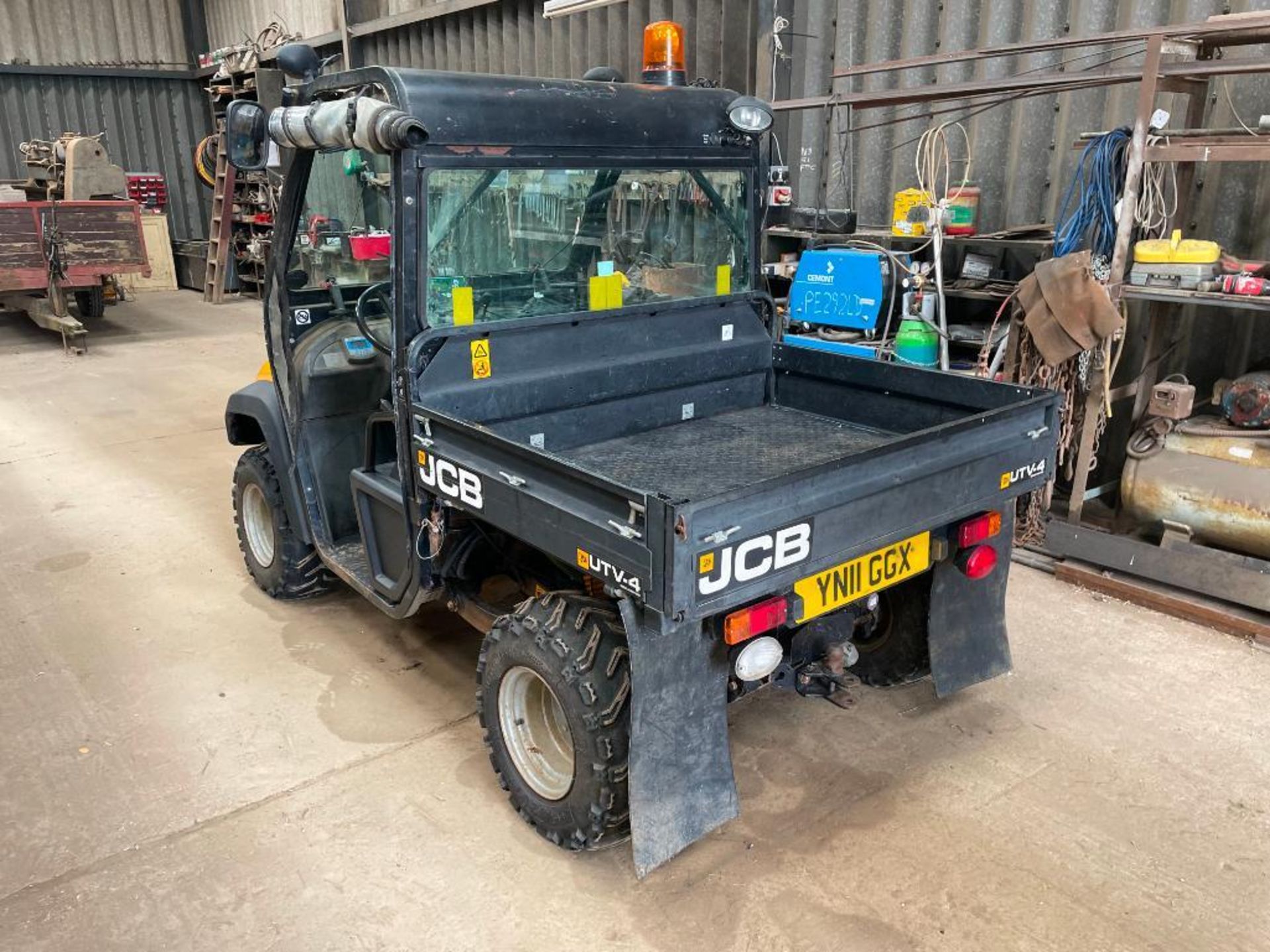 2011 JCB UTV-4 Groundhog 4wd UTV with towbar, flexible doors and manual tipping bed. Datatag Registe - Image 5 of 7