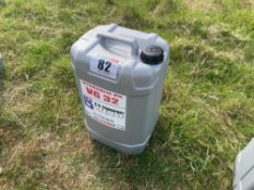 25l VG32 hydraulic oil (new), to be sold with the option. No VAT