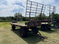 4 wheel bale trailer with front rave