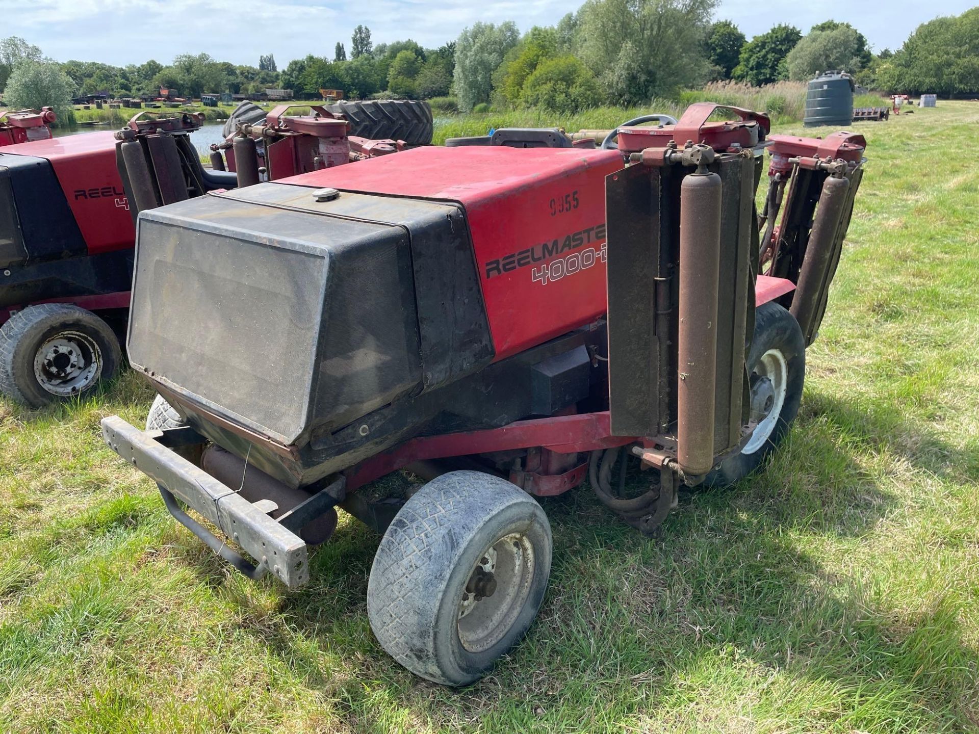 1999 Toro 4000D Reelmaster 4x4 11ft cylinder mower with Kubota diesel engine. Serial No: 03206-90135 - Image 4 of 4