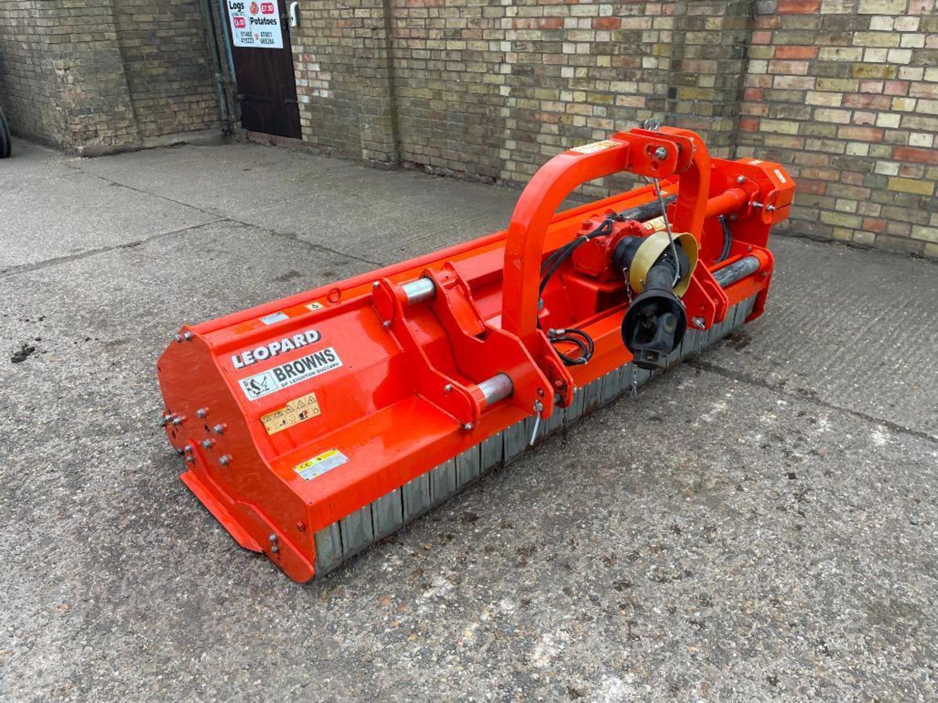 2018 Browns Leopard 230 2.3m flail mower with hydraulic side shift, linkage mounted. Serial No: 1306 - Image 3 of 9