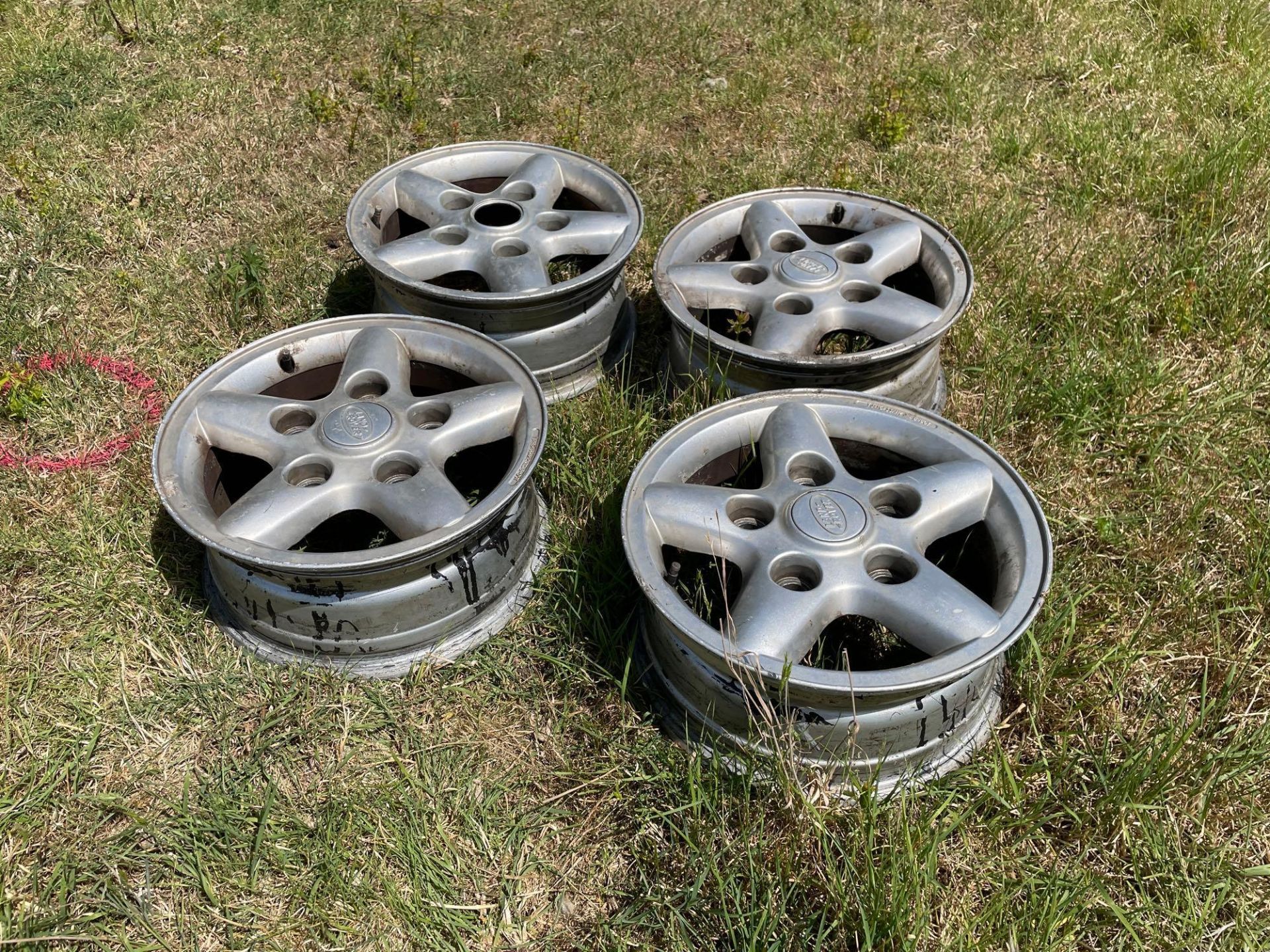 Landrover 5 stud rims. No VAT