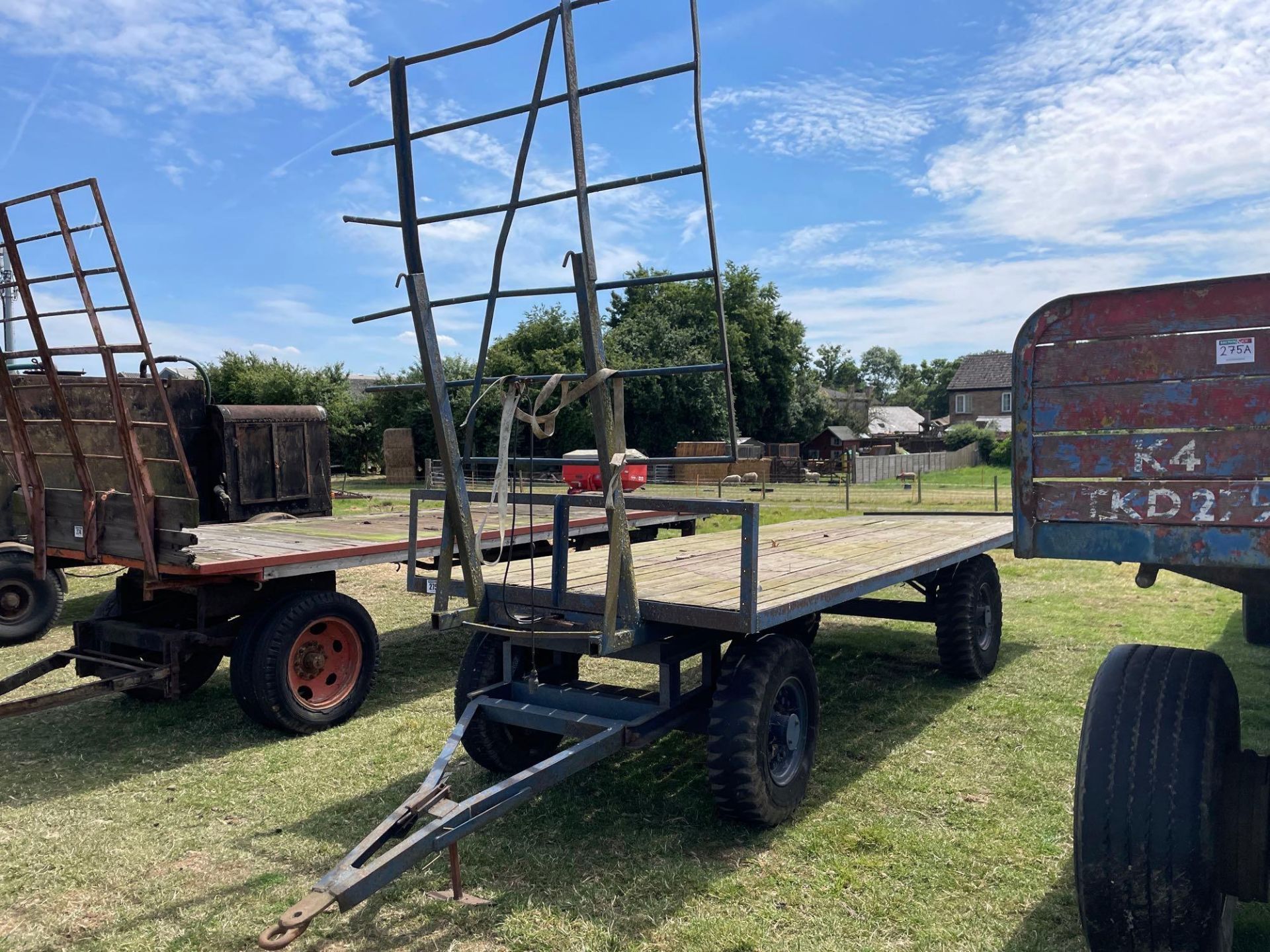 4 wheel bale trailer with front rave - Image 2 of 2