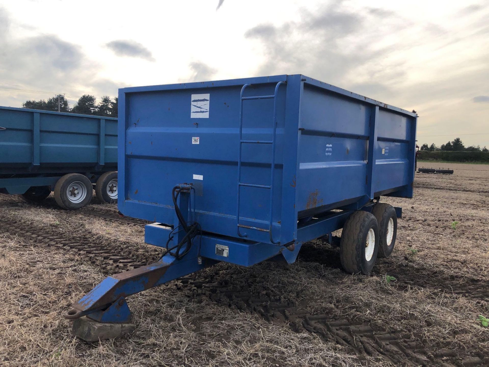 1986 AS Marston FF8L 8t twin axle grain trailer with manual tailgate and grain chute on 11.5/80-15.3