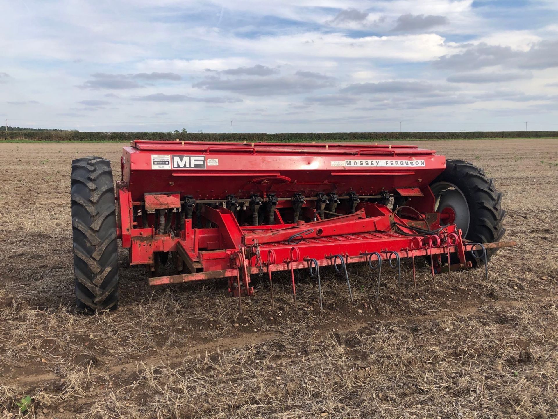 Massey Ferguson 30 seed drill, narrow spacing seed only (no fertiliser). Can be pulled as a MF 30 dr - Image 2 of 5