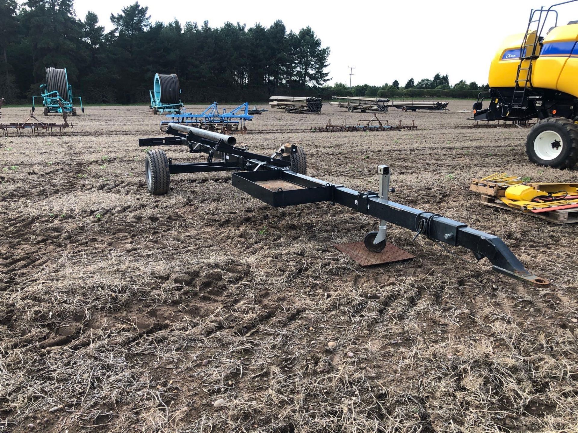 2011 New Holland CX5090 combine harvester with 20ft Varifeed header and trolley and straw chopper on - Image 33 of 33