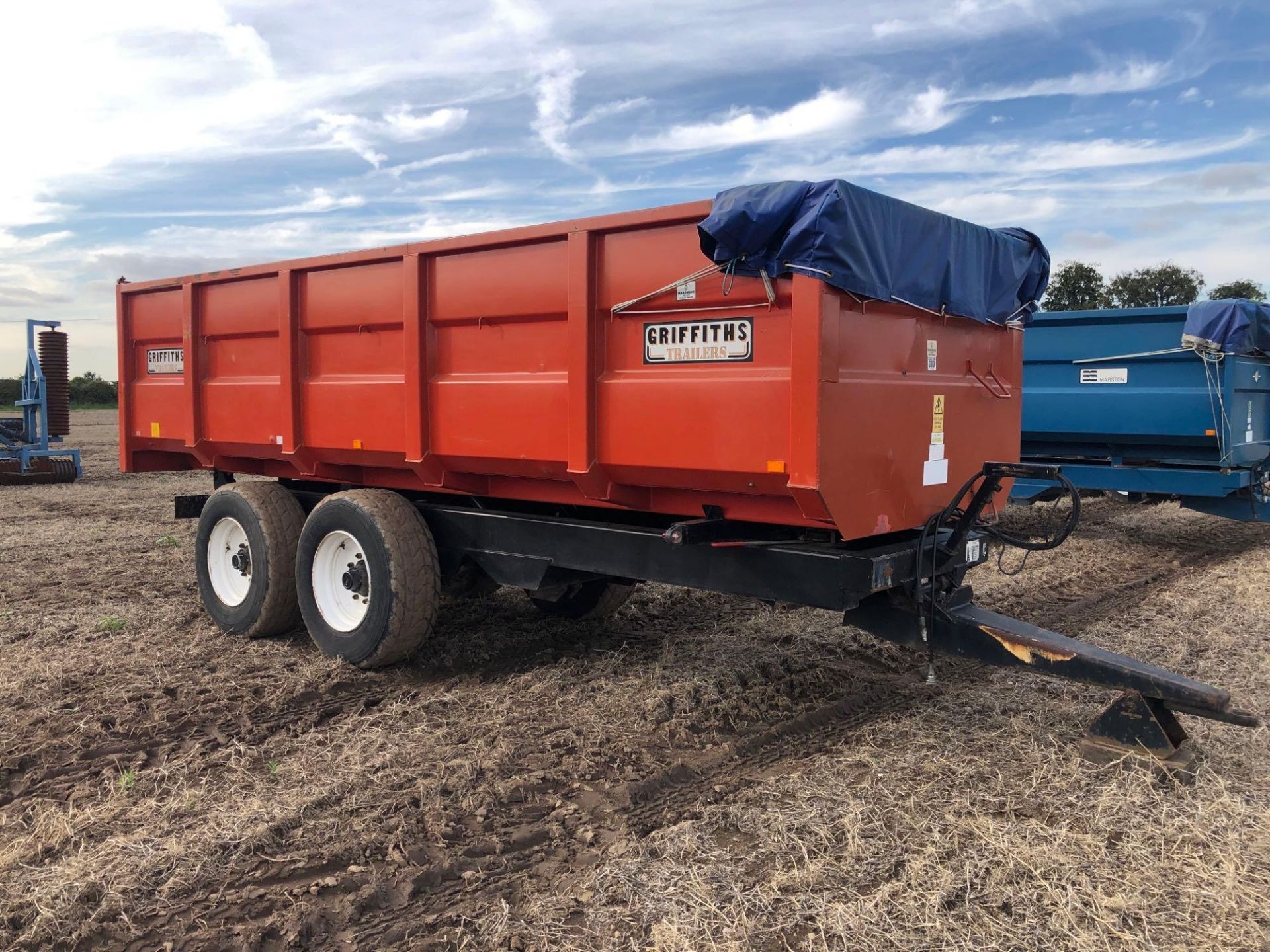 2005 Griffiths GHS120 12t twin axle grain trailer with sprung drawbar, manual tailgate and grain chu - Image 15 of 17