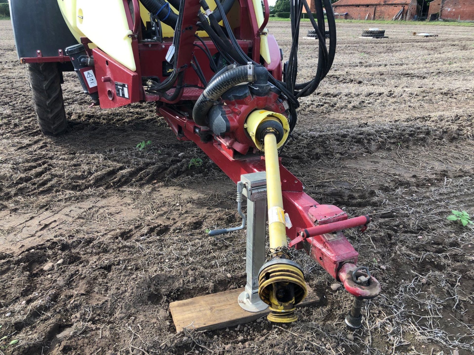 2016 Hardi Navigator 3000 Echo 3000l 20m trailed sprayer with triple nozzles on 300/95R46 wheels and - Image 17 of 23