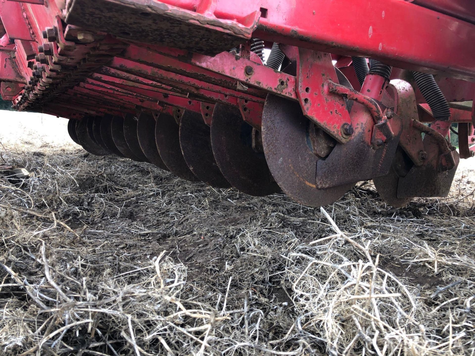 Massey Ferguson 30 seed drill, narrow spacing seed only (no fertiliser). Can be pulled as a MF 30 dr - Image 5 of 5