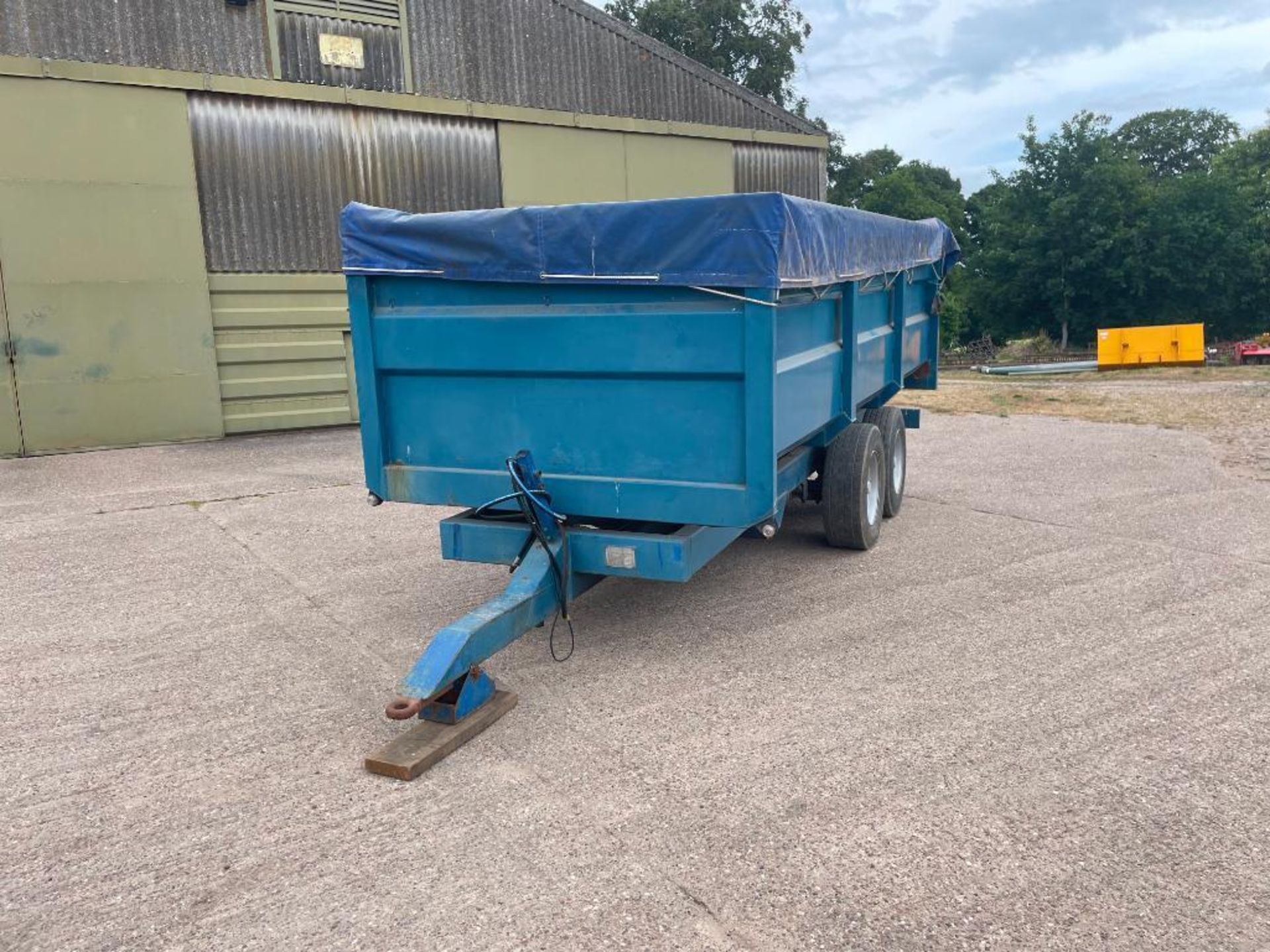 1987 AS Marston FF10L 10t twin axle grain trailer with manual tailgate, grain chute and sheet on 285 - Image 3 of 15