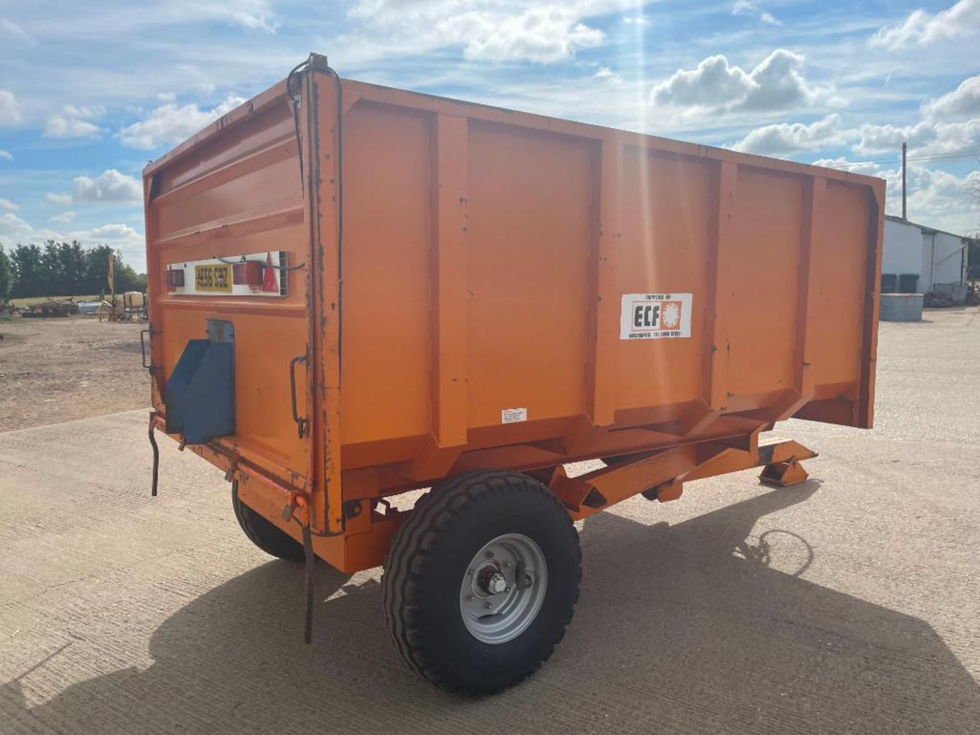 1982 Marston F6.5T 6.5t single axle grain trailer with manual tailgate and grain chute on 12.5/80-15 - Image 6 of 13