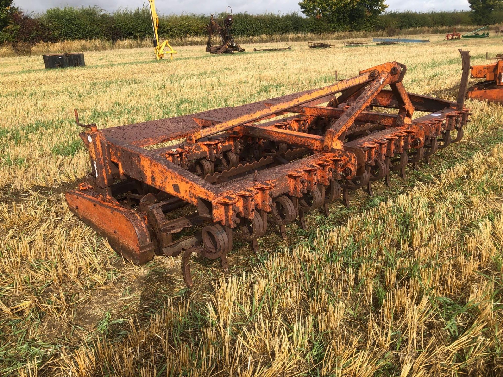 SKH SD3000 3m crumbler with pigtail tines, linkage mounted - Image 2 of 4