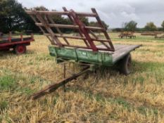 Wooden single axle bale trailer with front rave