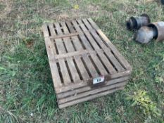 Wooden poultry crate