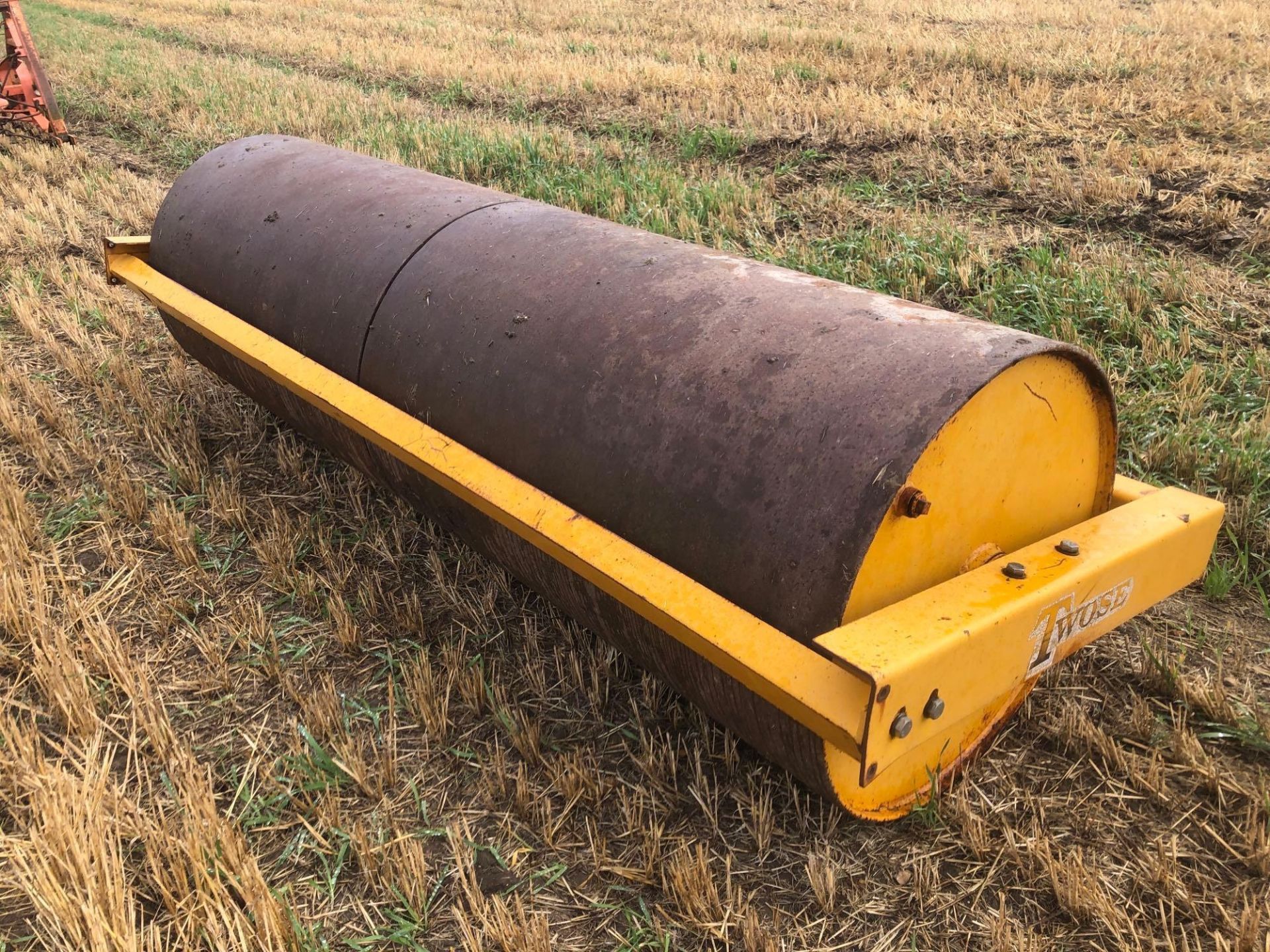 Twose SR108 8' water filled flat roll. Serial No: 30688003000 - Image 6 of 6