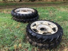 Set Kleber 8.3/8R32 front and Michelin 9.5-44 rear wheels and tyres