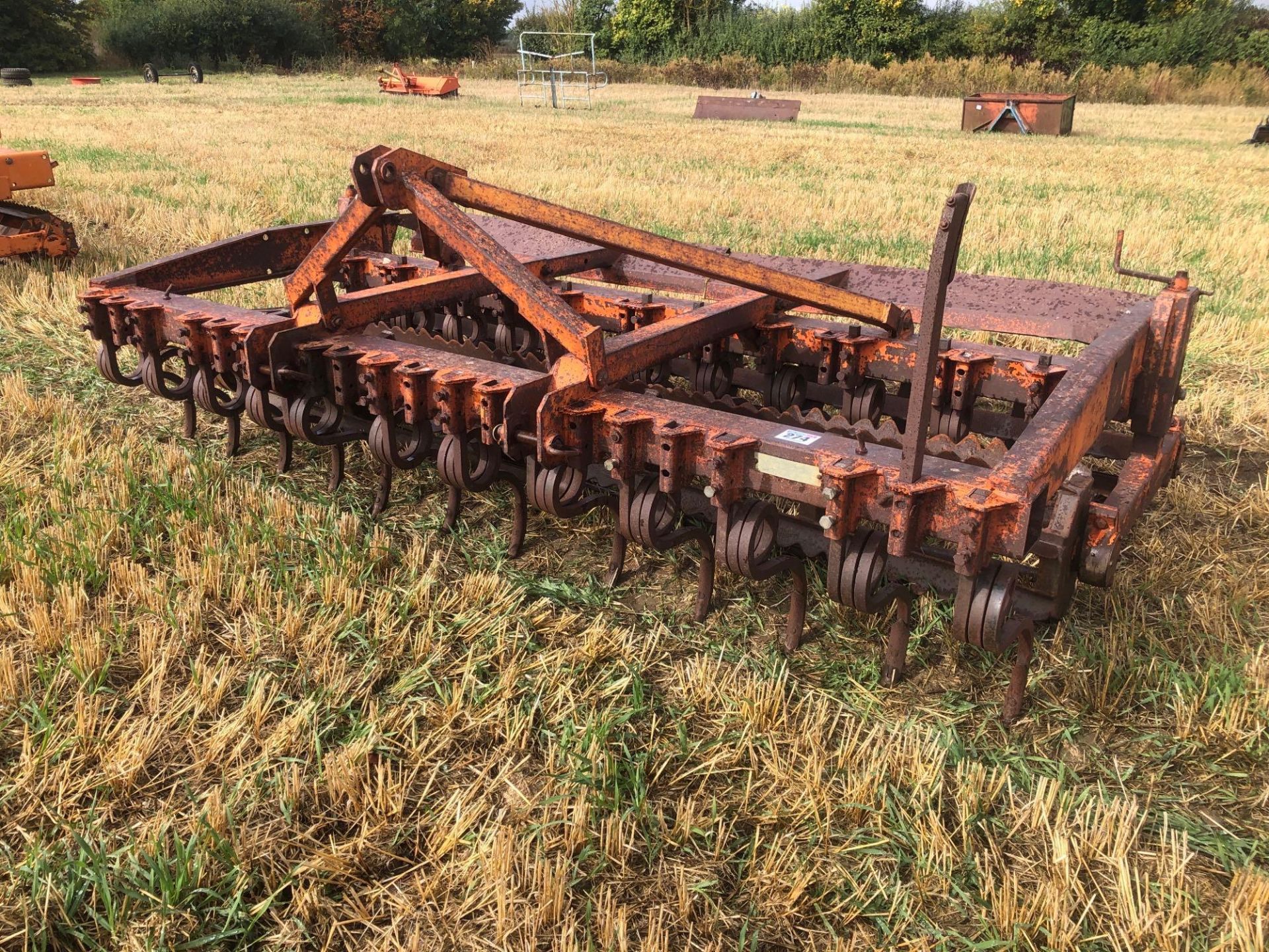 SKH SD3000 3m crumbler with pigtail tines, linkage mounted