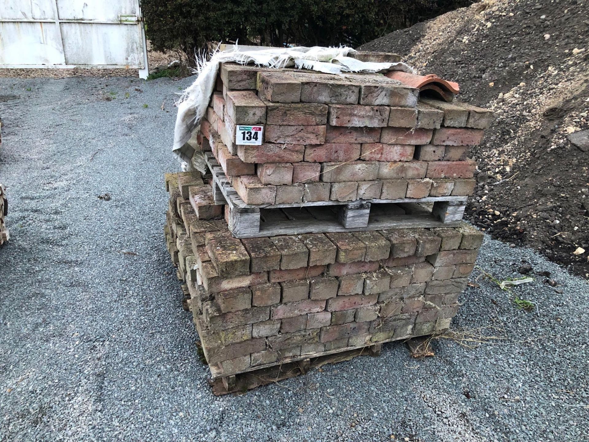 Quantity bricks