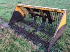 1996 Strimech root crop basket 2.3m x 1.5m with Q-fit attachments. Serial No: 129422