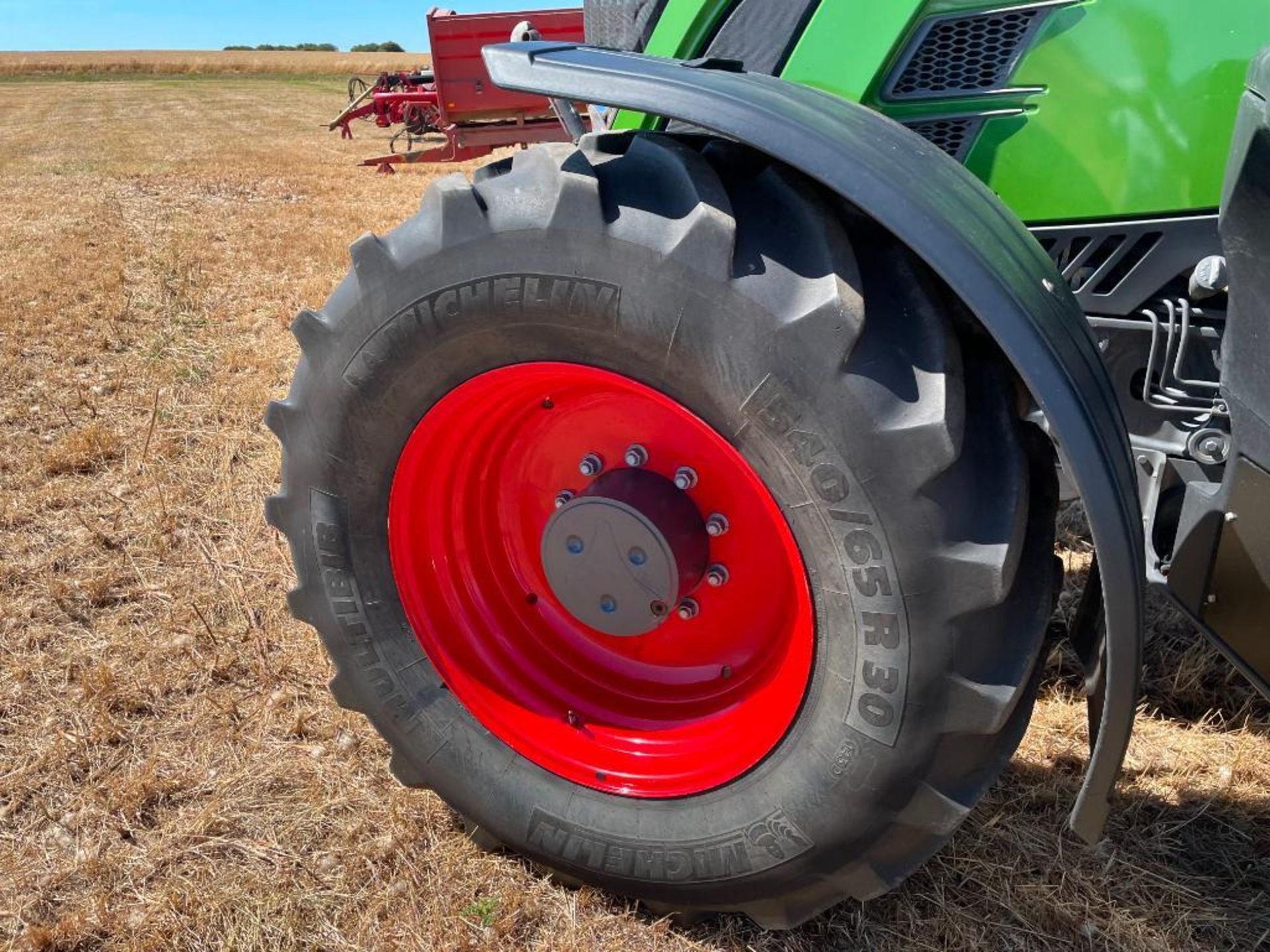 2017 Fendt 724 Profi Plus 4wd 50kph tractor with front linkage and PTO, 4 electric spools, air brake - Image 12 of 20