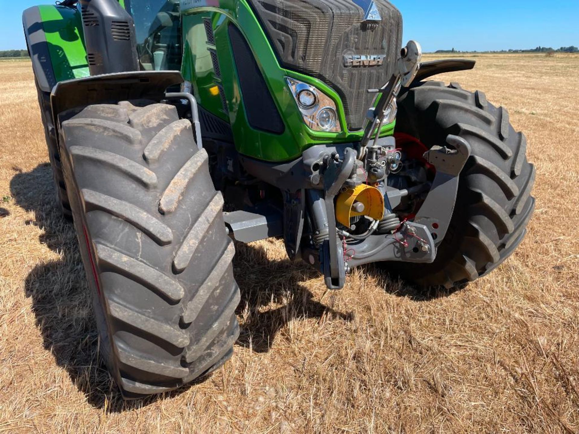 2017 Fendt 724 Profi Plus 4wd 50kph tractor with front linkage and PTO, 4 electric spools, air brake - Image 17 of 20