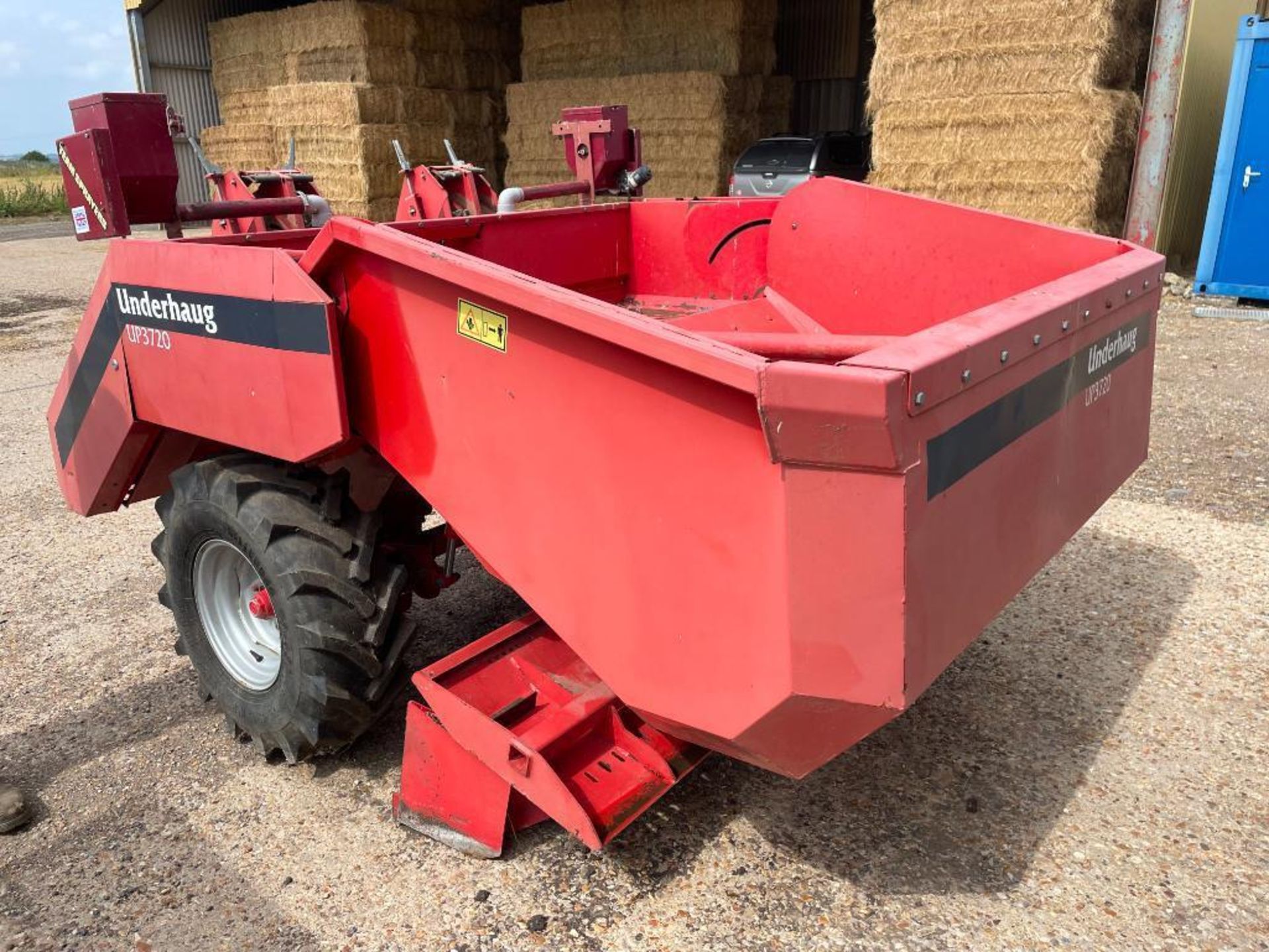 2009 Underhaug UP3720 twin row belt planter with Team Sprayers applicator. Serial No: 37200058. Manu - Image 12 of 12