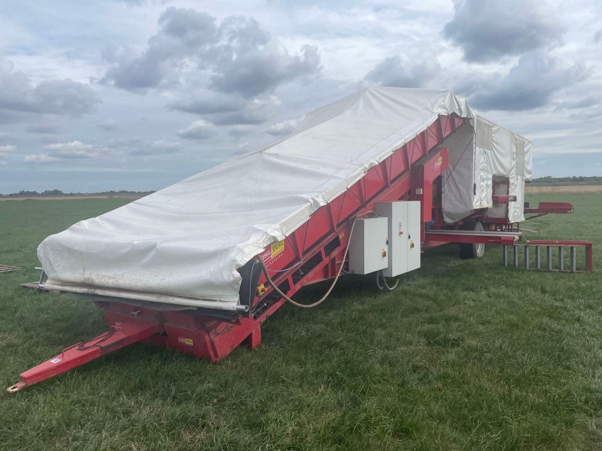 2011 Tong Peal Easy Grade 1200 mobile grading unit with 10ft Tong Caretaker intake hopper, trailer r