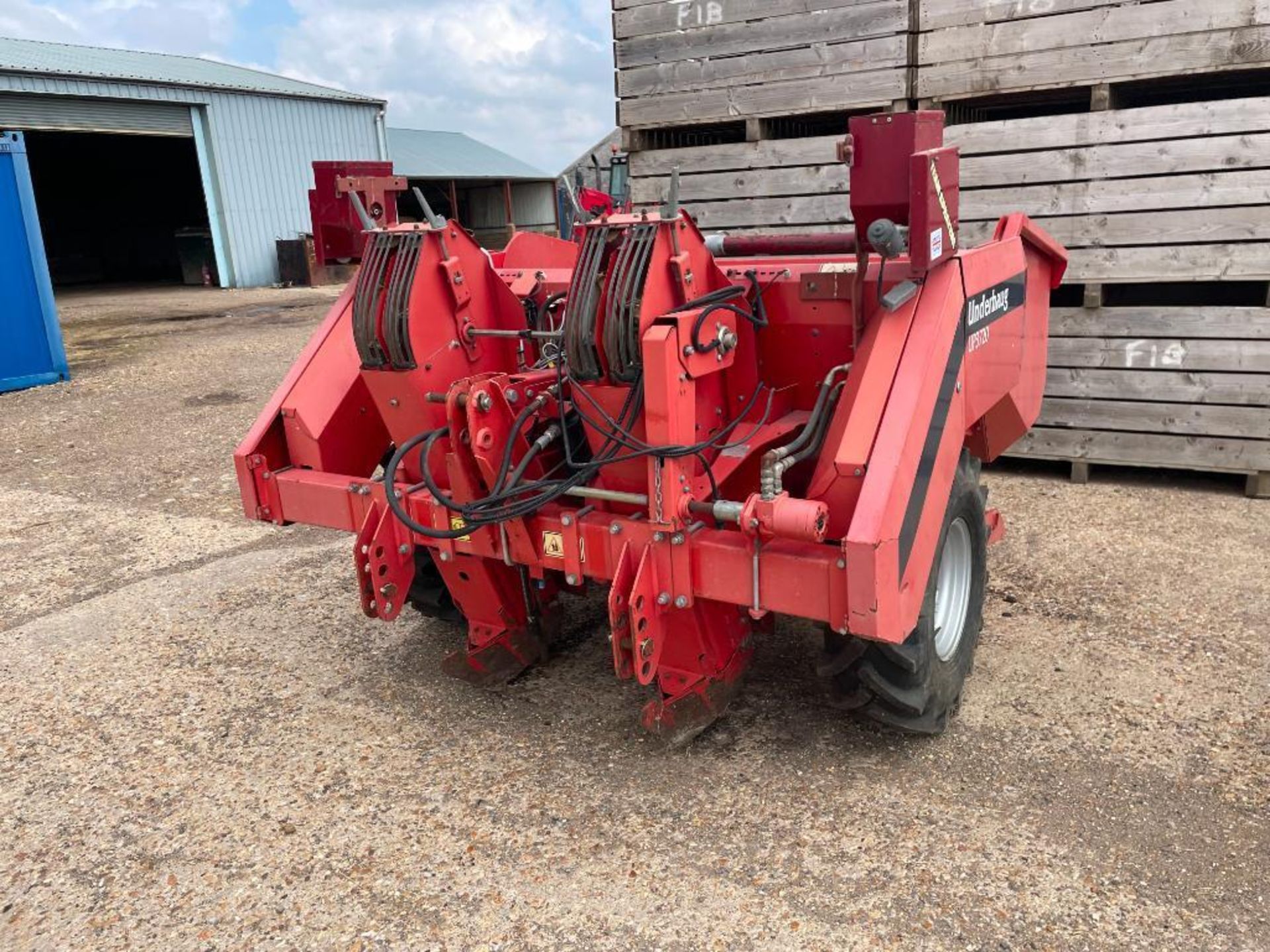 2009 Underhaug UP3720 twin row belt planter with Team Sprayers applicator. Serial No: 37200058. Manu - Image 4 of 12