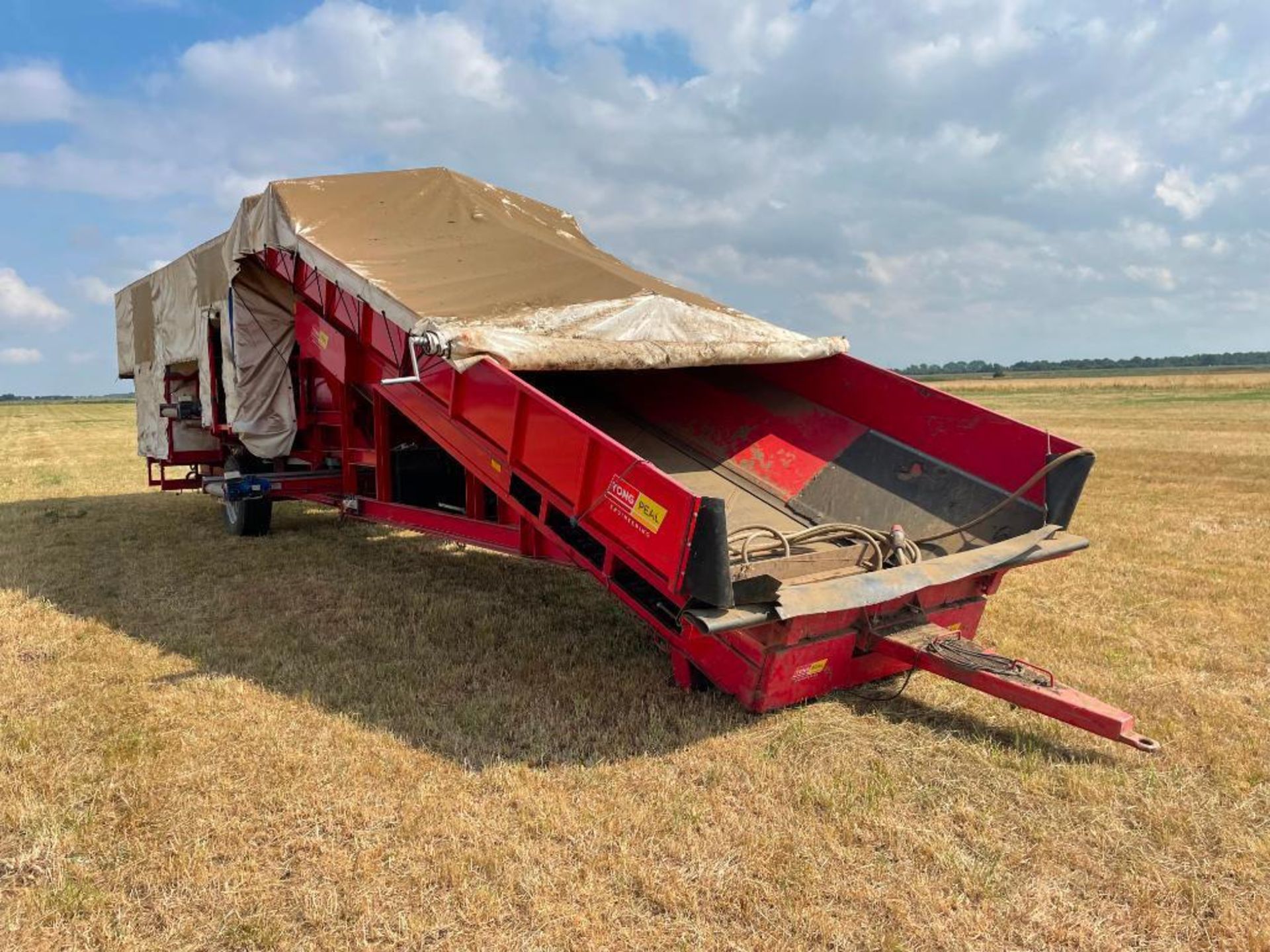 2011 Tong Peal Easy Grade 1200 mobile grading unit with 10ft Tong Caretaker intake hopper, trailer r - Image 8 of 29